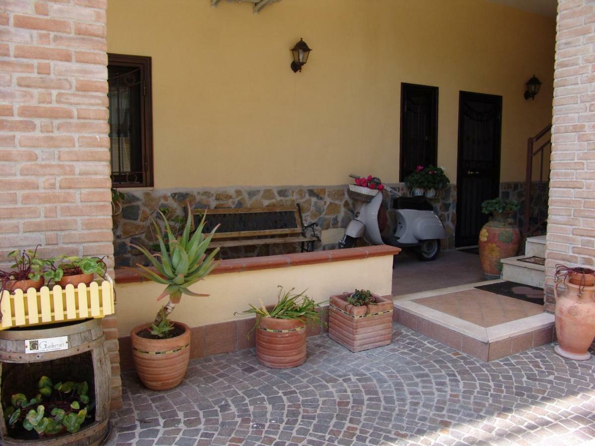 Pompei House Bed & Breakfast สกาฟาติ ภายนอก รูปภาพ
